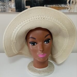 New Elagant Cream Wide-Brim Hat
